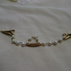 VINTAGE FAUX PEARL SWEATER CLIPS 50'S
